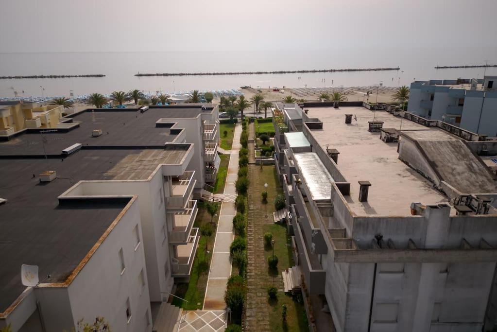Appartamento Incantevole 2 Fronte Mare Villa Rosa Di Martinsicuro Dış mekan fotoğraf